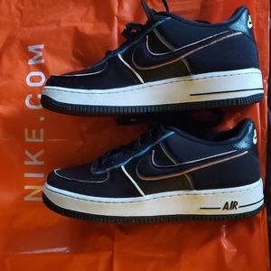 Black Nike Air size 8.5